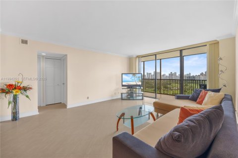 Condominio en venta en Aventura, Florida, 2 dormitorios, 121.98 m2 № 2155137 - foto 6
