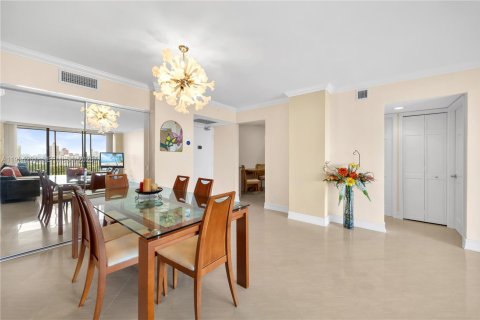 Condominio en venta en Aventura, Florida, 2 dormitorios, 121.98 m2 № 2155137 - foto 8
