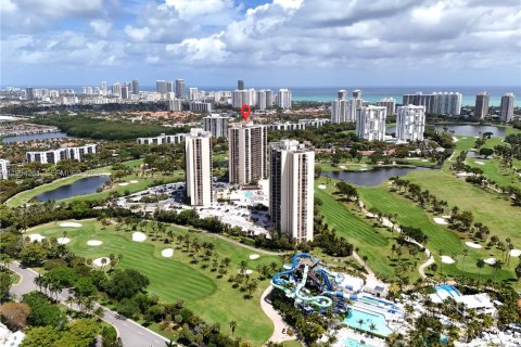 Condominio en venta en Aventura, Florida, 2 dormitorios, 121.98 m2 № 2155137 - foto 22