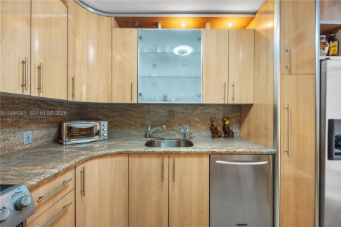 Condominio en venta en Aventura, Florida, 2 dormitorios, 121.98 m2 № 2155137 - foto 11