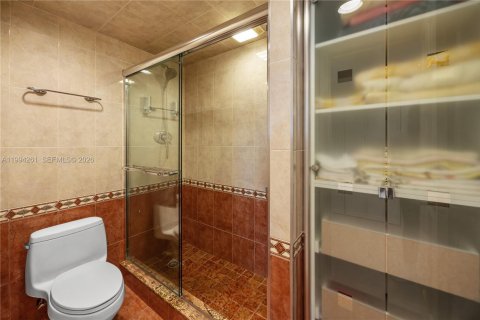 Condominio en venta en Aventura, Florida, 2 dormitorios, 121.98 m2 № 2155137 - foto 16