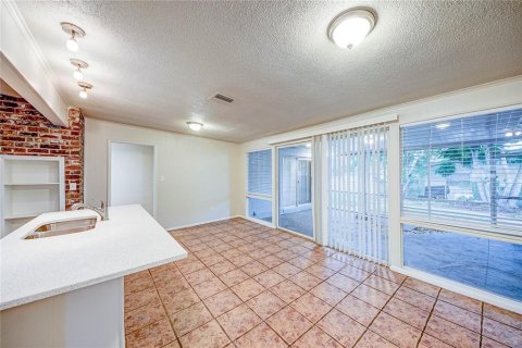 House in Orlando, Florida 3 bedrooms, 141.3 sq.m. № 1825242 - photo 15