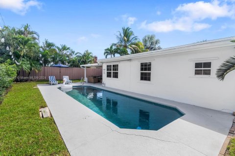 Casa en alquiler en Palm Beach Gardens, Florida, 4 dormitorios, 149.39 m2 № 1749115 - foto 16