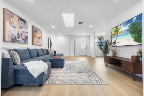 Casa en alquiler en Palm Beach Gardens, Florida, 4 dormitorios, 149.39 m2 № 1749115 - foto 9