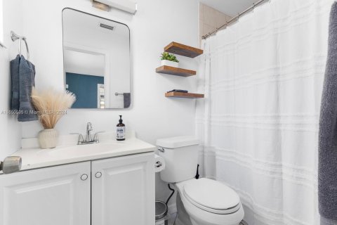 Casa en alquiler en Palm Beach Gardens, Florida, 4 dormitorios, 149.39 m2 № 1749115 - foto 28