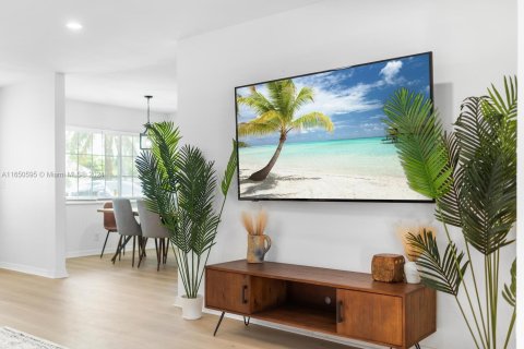 Casa en alquiler en Palm Beach Gardens, Florida, 4 dormitorios, 149.39 m2 № 1749115 - foto 30