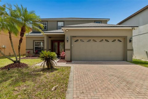 House in Tampa, Florida 5 bedrooms, 302.49 sq.m. № 2095605
