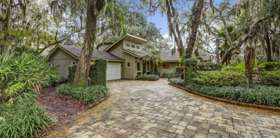 Casa en Fernandina Beach, Florida 3 dormitorios, 244.7 m2 № 869585