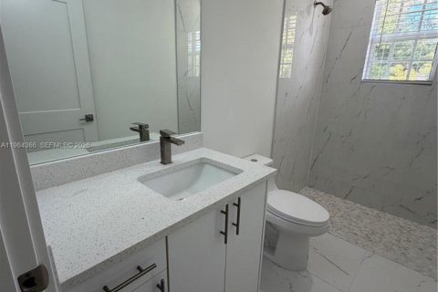 Villa ou maison à louer à Lehigh Acres, Floride: 3 chambres, 185.8 m2 № 2047859 - photo 20