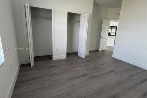 Villa ou maison à louer à Lehigh Acres, Floride: 3 chambres, 185.8 m2 № 2047859 - photo 13