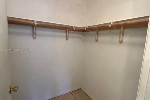 Copropriété à louer à Miami, Floride: 2 chambres, 89.19 m2 № 2038753 - photo 6