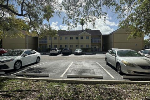 Copropriété à louer à Miami, Floride: 2 chambres, 89.19 m2 № 2038753 - photo 9