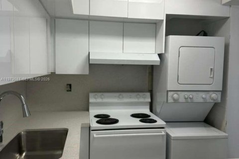 Copropriété à louer à Miami, Floride: 2 chambres, 89.19 m2 № 2038753 - photo 4