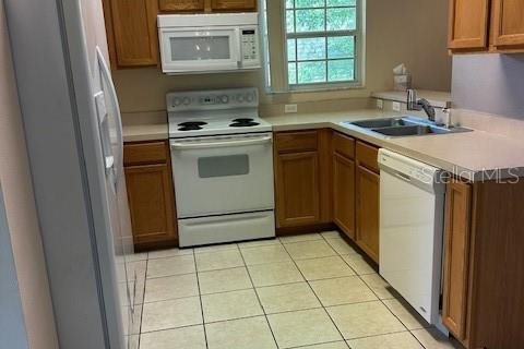 Снять в аренду кондоминиум в Лейквуд Ранч, Флорида 4 комнаты, 139.54м2, № 1795042 - фото 5
