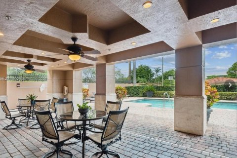 Copropriété à louer à Miami, Floride: 2 chambres, 95.04 m2 № 2076189 - photo 15