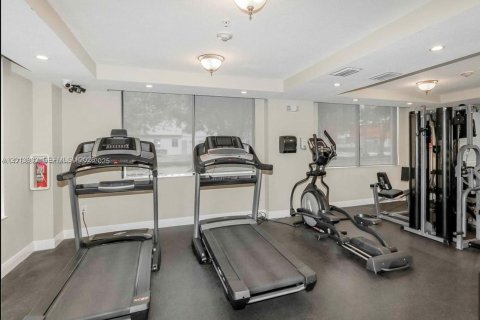 Copropriété à louer à Miami, Floride: 2 chambres, 95.04 m2 № 2076189 - photo 2