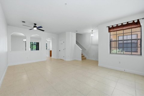 Купить кондоминиум в Сарасота, Флорида 9 комнат, 164.99м2, № 2149534 - фото 10