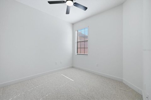 Купить кондоминиум в Сарасота, Флорида 9 комнат, 164.99м2, № 2149534 - фото 27