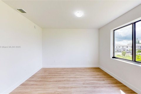 Townhouse in Homestead, Florida 3 bedrooms, 173.73 sq.m. № 1943517 - photo 30