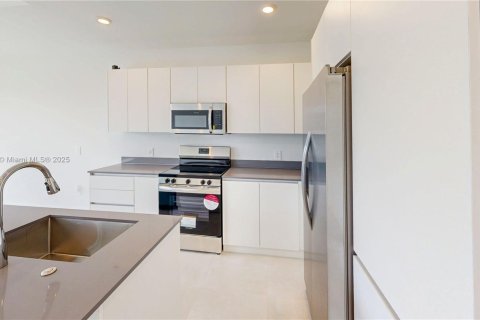 Townhouse in Homestead, Florida 3 bedrooms, 173.73 sq.m. № 1943517 - photo 19