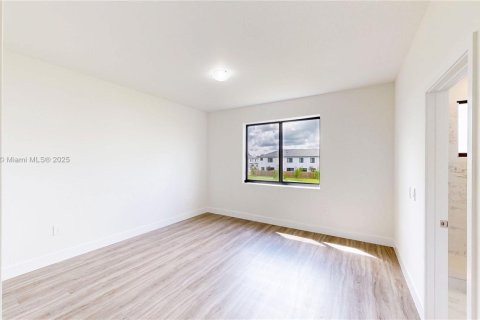 Townhouse in Homestead, Florida 3 bedrooms, 173.73 sq.m. № 1943517 - photo 28