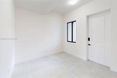 Townhouse in Homestead, Florida 3 bedrooms, 173.73 sq.m. № 1943517 - photo 7