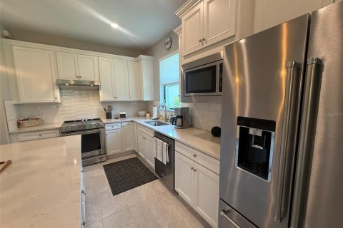 House in North Port, Florida 2 bedrooms, 131.18 sq.m. № 1837897 - photo 27