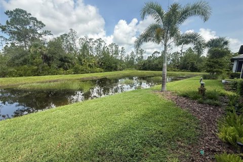 House in North Port, Florida 2 bedrooms, 131.18 sq.m. № 1837897 - photo 8