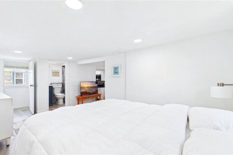 Duplex à vendre à Gulfport, Floride: 2 chambres, 96.99 m2 № 2100330 - photo 29