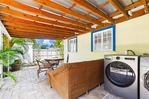 Duplex à vendre à Gulfport, Floride: 2 chambres, 96.99 m2 № 2100330 - photo 20