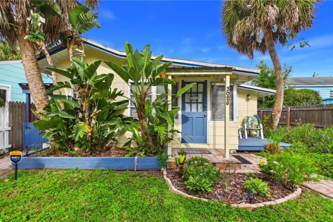Duplex à Gulfport, Floride 2 chambres, 96.99 m2 № 2100330