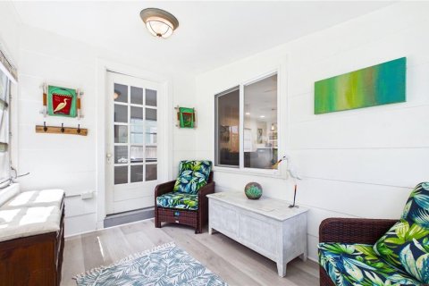 Duplex à vendre à Gulfport, Floride: 2 chambres, 96.99 m2 № 2100330 - photo 4