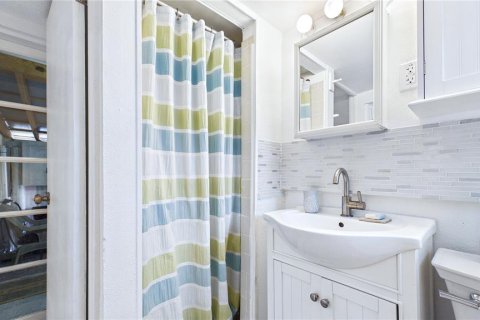 Duplex à vendre à Gulfport, Floride: 2 chambres, 96.99 m2 № 2100330 - photo 16