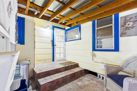 Duplex à vendre à Gulfport, Floride: 2 chambres, 96.99 m2 № 2100330 - photo 17