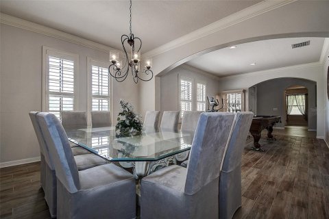 House in Land O' Lakes, Florida 6 bedrooms, 402.36 sq.m. № 1820587 - photo 12