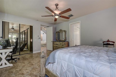 House in Land O' Lakes, Florida 6 bedrooms, 402.36 sq.m. № 1820587 - photo 29