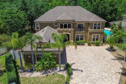 House in Land O' Lakes, Florida 6 bedrooms, 402.36 sq.m. № 1820587 - photo 5