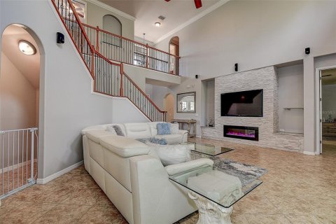 House in Land O' Lakes, Florida 6 bedrooms, 402.36 sq.m. № 1820587 - photo 24