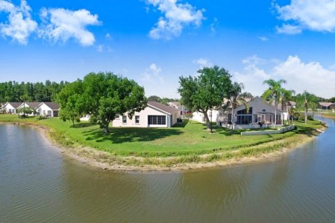 Villa ou maison à vendre à New Port Richey, Floride: 2 chambres, 147.71 m2 № 1799971 - photo 13