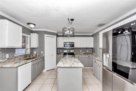 House in Ocala, Florida 4 bedrooms, 217.02 sq.m. № 1522168 - photo 14