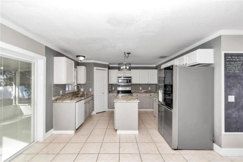 House in Ocala, Florida 4 bedrooms, 217.02 sq.m. № 1522168 - photo 12