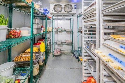 Снять в аренду коммерческую недвижимость в Маунт-Дора, Флорида 376.81м2, № 1915175 - фото 29