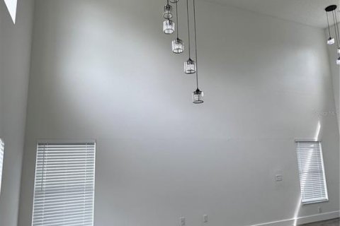 Villa ou maison à louer à Kissimmee, Floride: 3 chambres, 141.49 m2 № 2387502 - photo 6