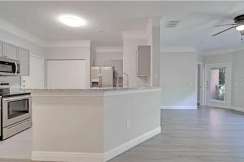 Condo in Orlando, Florida, 2 bedrooms  № 2379090 - photo 3
