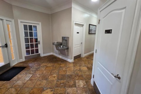 Condo in Orlando, Florida, 2 bedrooms  № 2379090 - photo 20