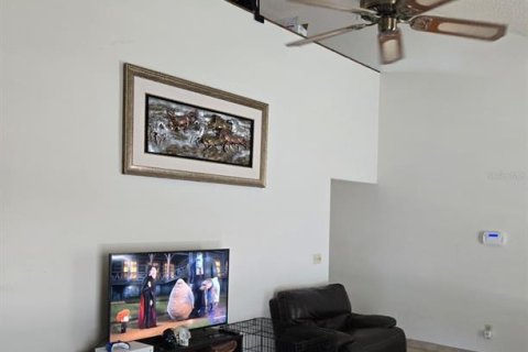 House in Middleburg, Florida 4 bedrooms, 217.3 sq.m. № 1907206 - photo 2