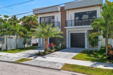 Adosado en venta en Fort Lauderdale, Florida, 3 dormitorios, 230.77 m2 № 1875059 - foto 1