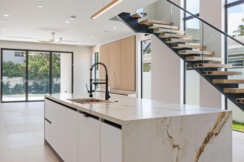 Adosado en venta en Fort Lauderdale, Florida, 3 dormitorios, 230.77 m2 № 1875059 - foto 8