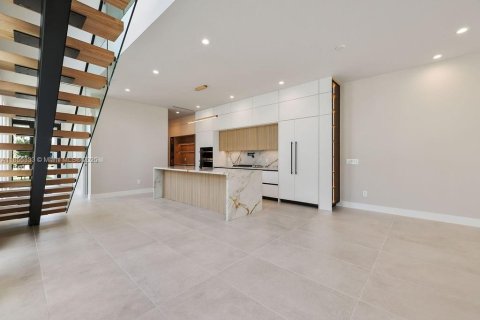 Adosado en venta en Fort Lauderdale, Florida, 3 dormitorios, 230.77 m2 № 1875059 - foto 6