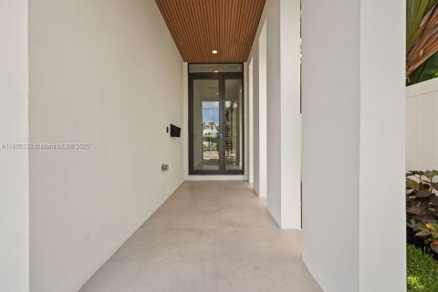 Adosado en venta en Fort Lauderdale, Florida, 3 dormitorios, 230.77 m2 № 1875059 - foto 3